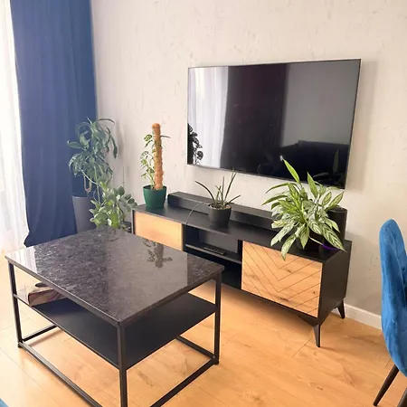 Apartment Navy Garden Pruszkow